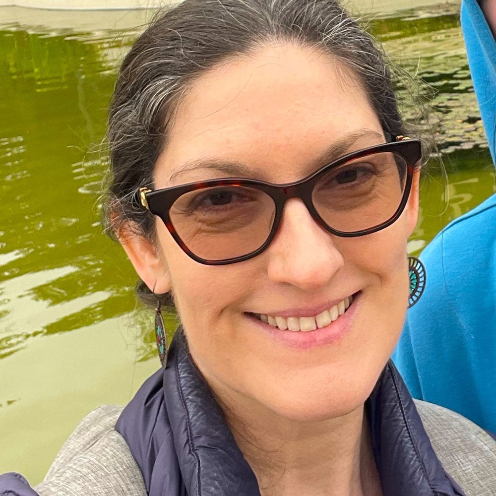 Meet your Posher, Julie